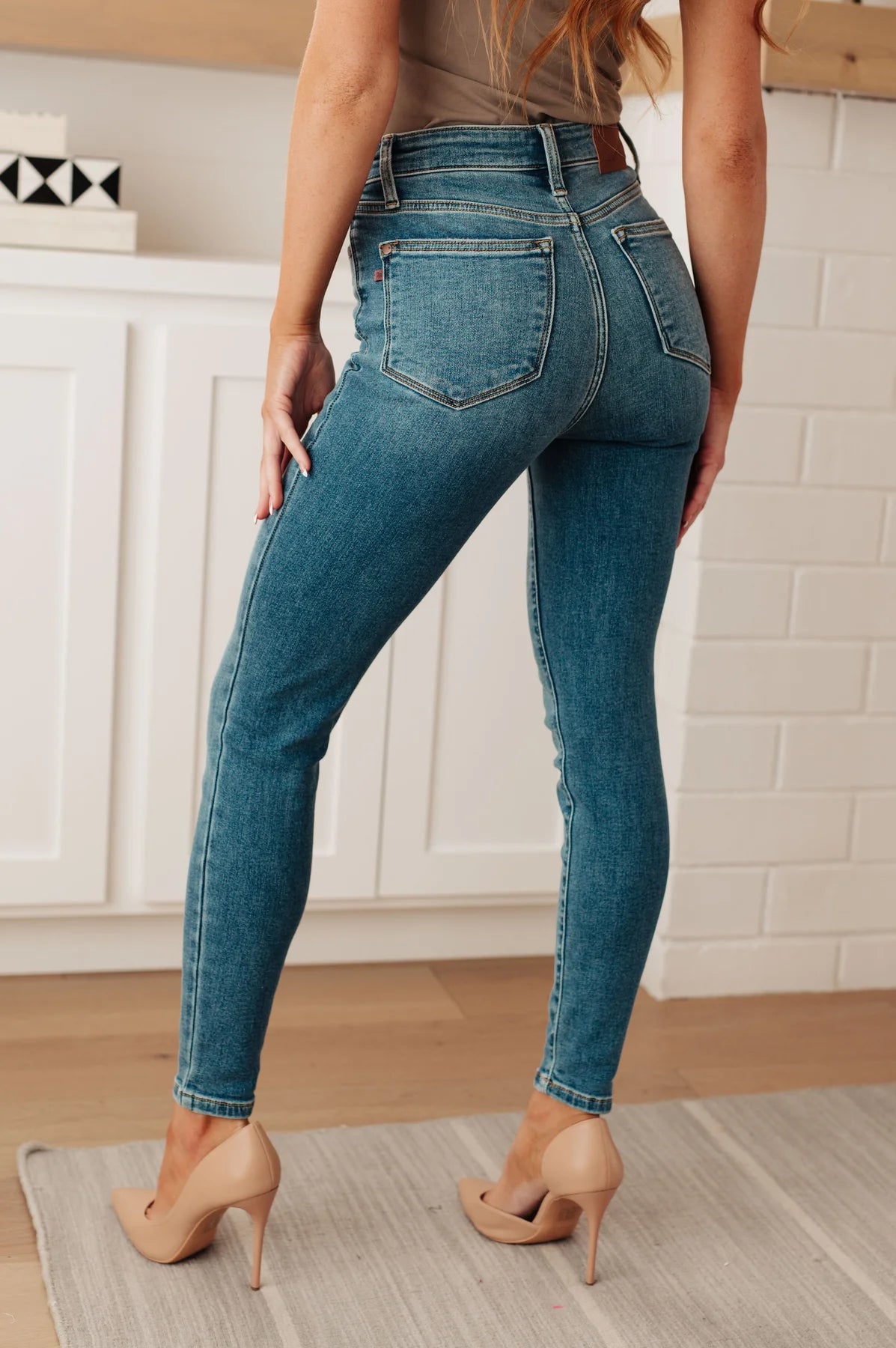 Judy Blue Thermal Skinny Jeans In Medium Wash | Sample Sale