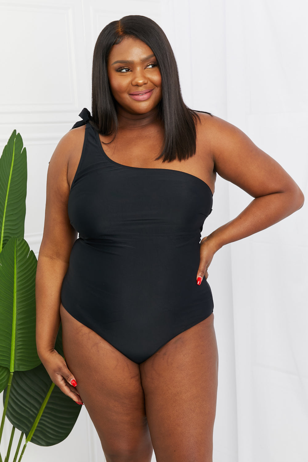 Deep End One-Shoulder One-Piece Swimsuit in Black