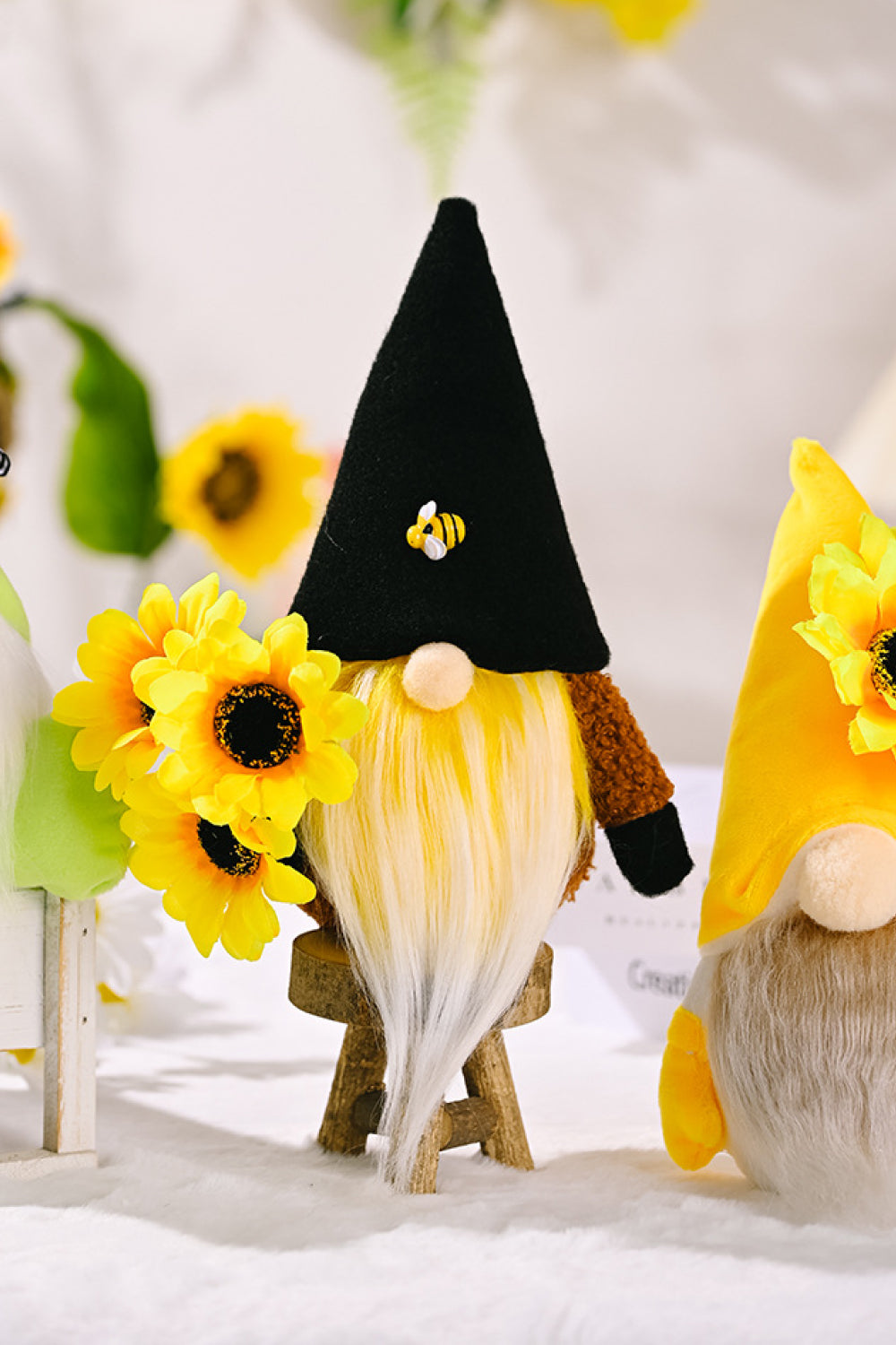 Random 3-Piece Sunflower Faceless Gnomes
